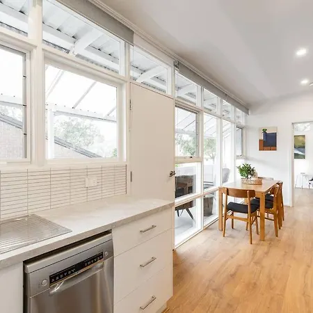 Modern Stylish Self-Contained Apartment Burnside Exterior photo