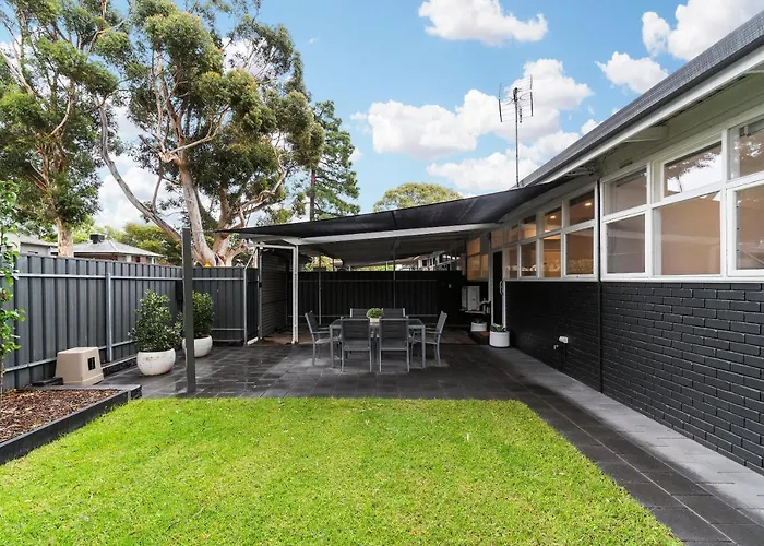 Modern Stylish Self-Contained Apartment
