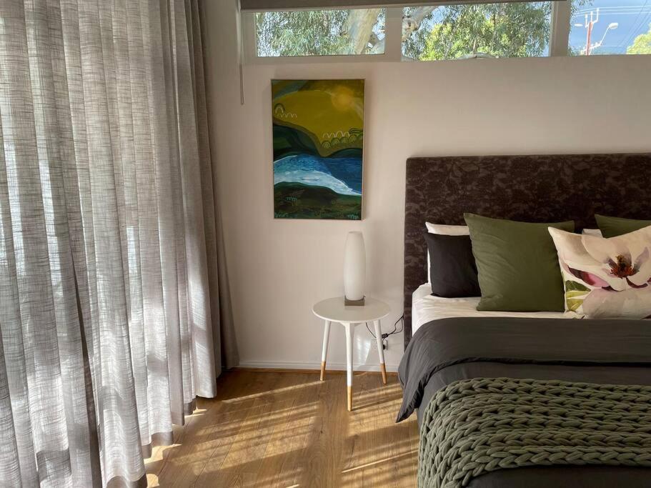 Modern Stylish Self-contained Apartment