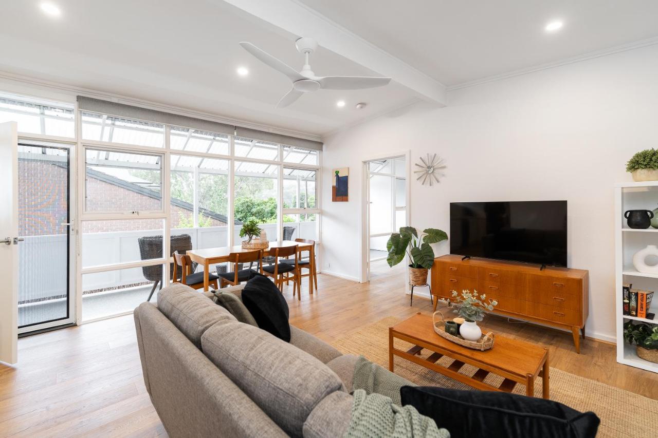 Modern Stylish Self-contained *