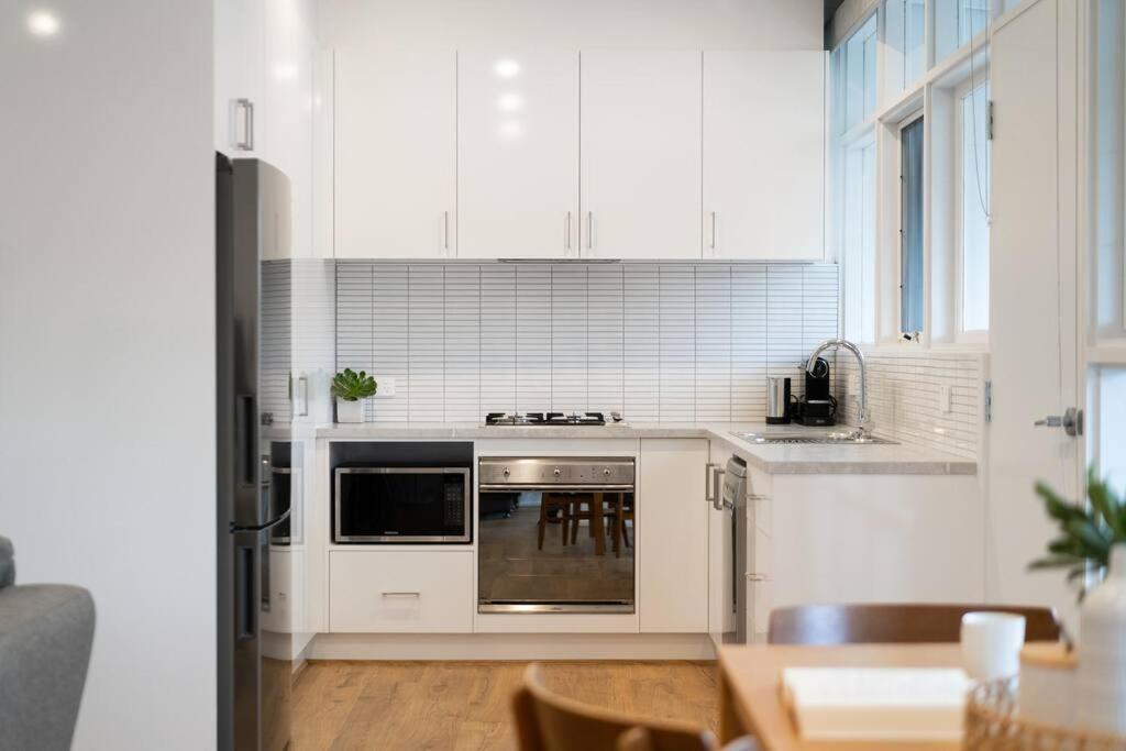 Apartment Modern Stylish Self-contained
